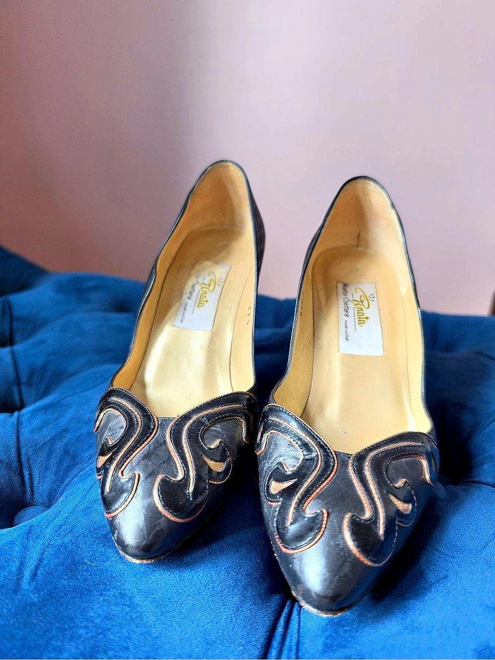 Vintage Renata Haute Couture leather dark navy Gold Heels EU 37½